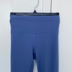 28” Lululemon Wunder Train High-Rise Tight Size 4